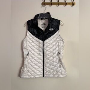 The North Face Black Pearl White Thermoball Womens Quilted Puffer Vest Medium M